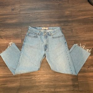 Vintage Levi’s 505! W 34, no holes or stains!